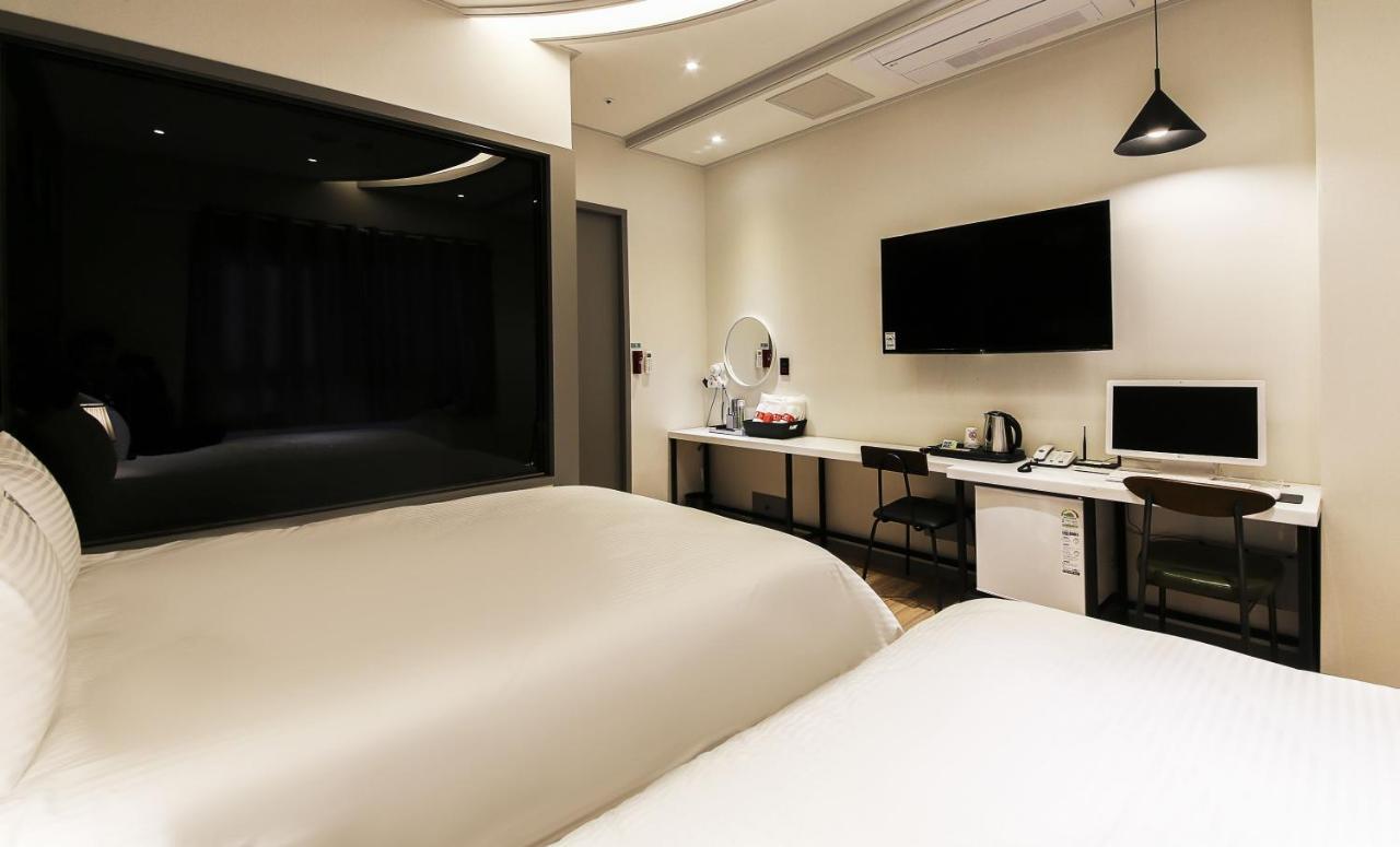If Business Hotel Changwon Zewnętrze zdjęcie